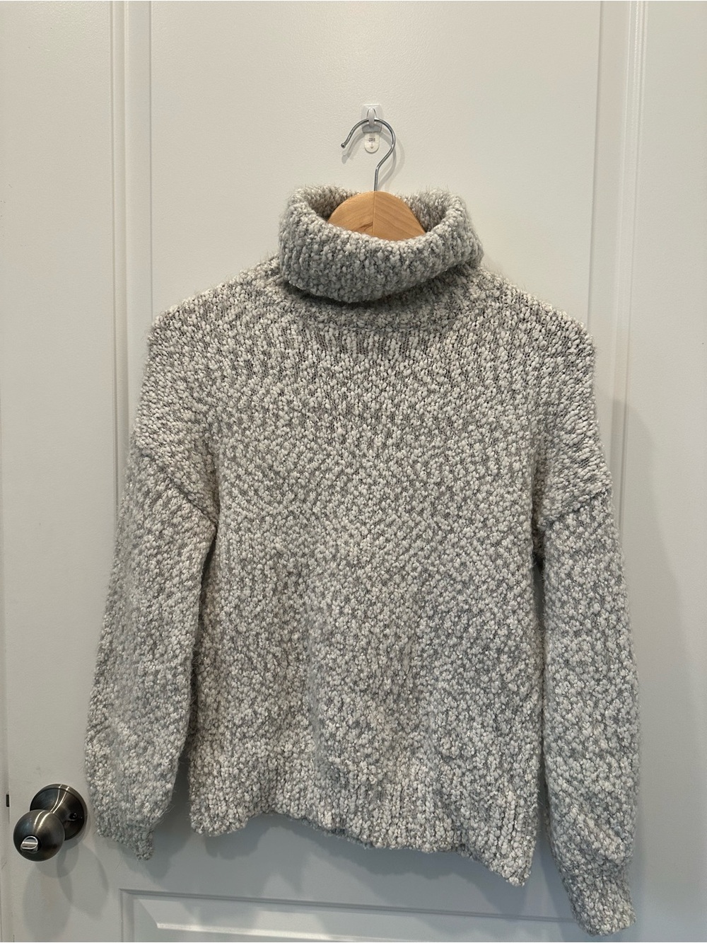 Women's Heather Gray Turtleneck Sweater - Cozy Knit